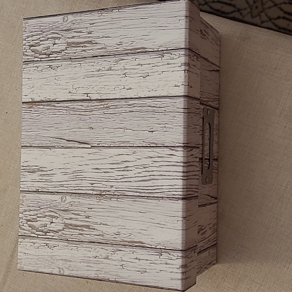 3 nesting boxes. Cardboard.  Wood grain print. - Picture 1 of 3